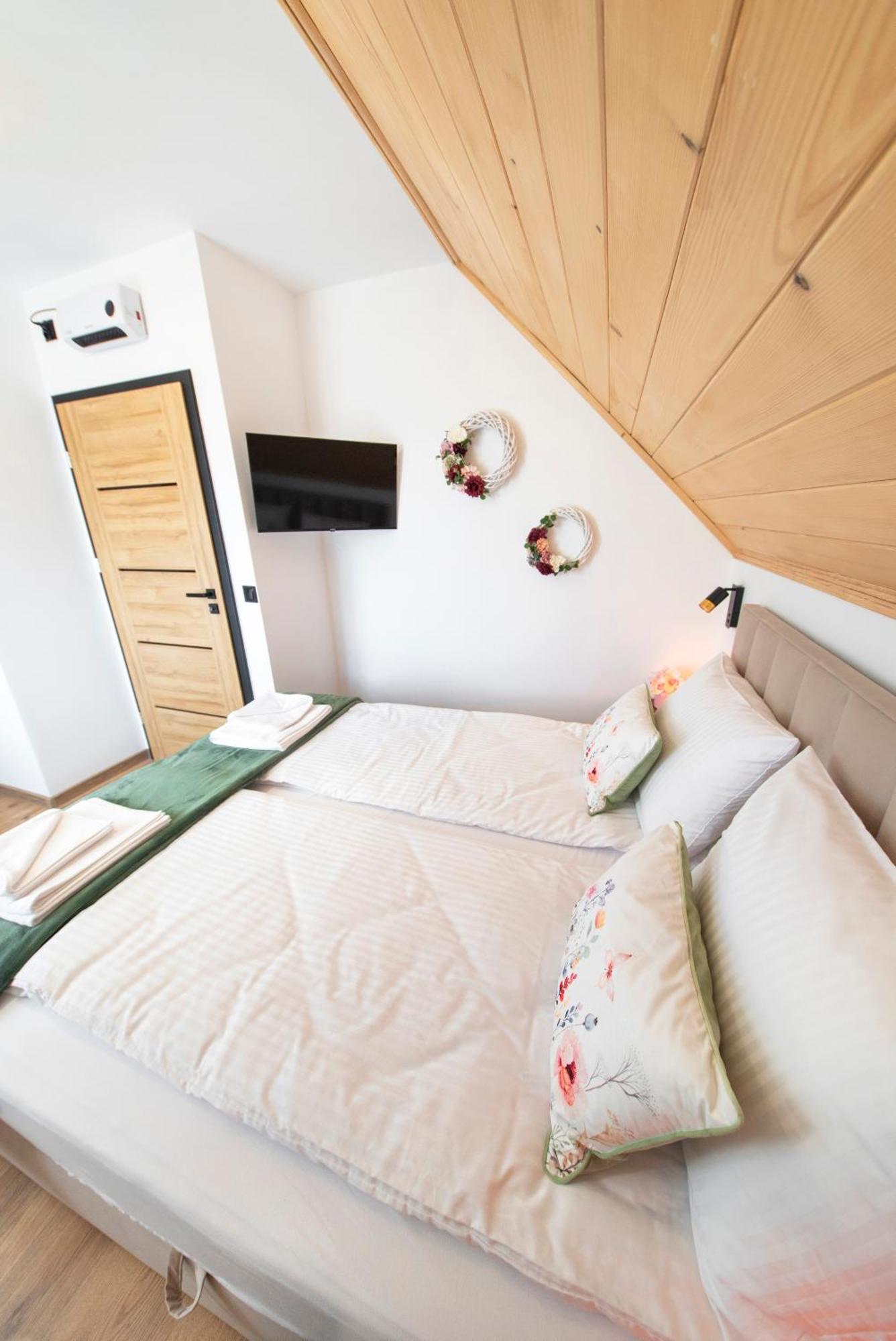 Ferienhaus Michalowka W Gorach Przy Lesie - Energylandia Targanice